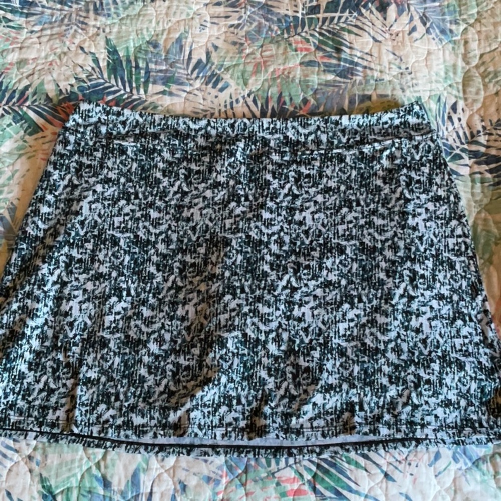 Tranquility Large skort